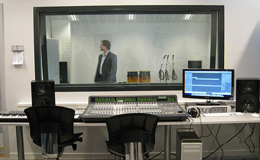 زندانی همانند هتل پنج ستاره+ تصاویر