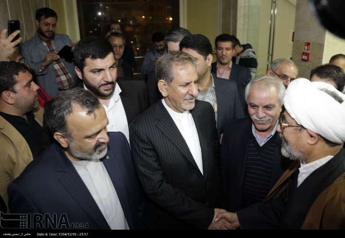 عیادت معاون اول روحانی از آیت‌الله واعظ طبسی/ عکس