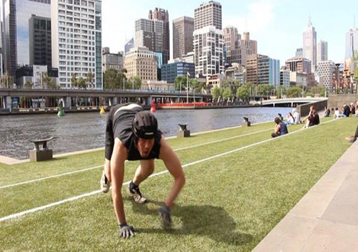 رایج شدن ورزشی عجیب در استرالیا + تصاویر