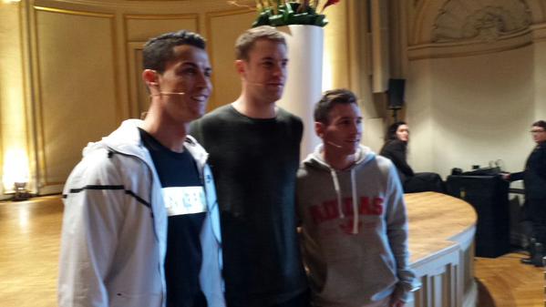 عکس يادگاري رونالدو، مسي و نوير (عکس)