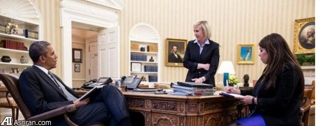 هدیه کریسمس منشی ایرانی - آمریکایی اوباما (عکس)