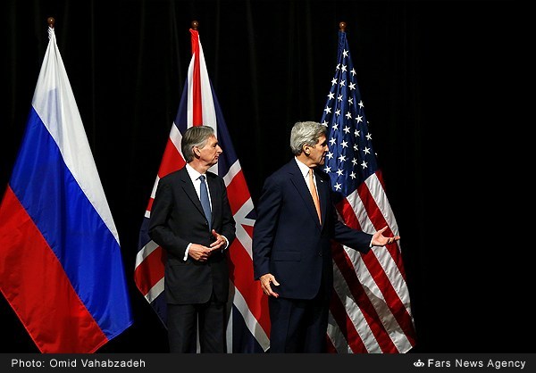 دکتر ظریف به همراه دیگر وزرای خارجی در وین/تصاویر