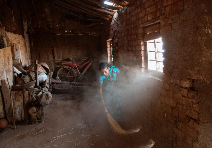 (تصاویر) چندهمسری به خاطر کم‌آبی و خشکسالی