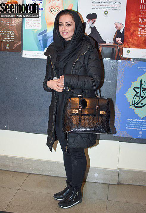 مدل مانتو نفیسه روشن در نمایشگاه نقاشی کودکان کار