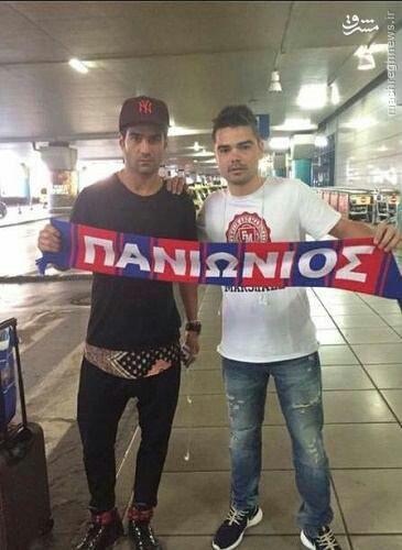 تیپ جالب مسعود شجاعی در فرودگاه آتن/ عکس