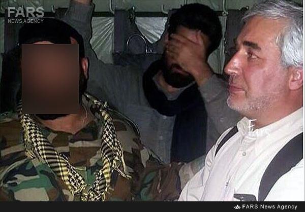 کارگردان مشهور سیننما در کنار مدافعان حرم/عکس