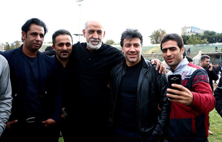 زشت ترین اتفاق در مراسم باشکوه تشییع و خاکسپاری پدر استقلال + عکس