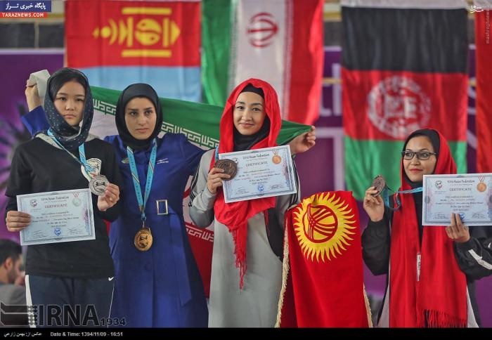 حجاب کونگ‌فوکاران خارجی روی سکوی‌ قهرمانی/عکس