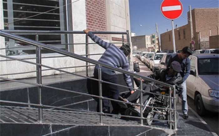 رسول فلکی: صدور پروانه ساخت برای ساختمان‌‌های جدید دولتی به مناسب‌سازی معابر برای معلولان مشروط شود