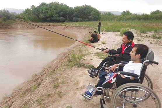 گزارشی از کارهای خـارق‌العـاده معلـول‌های ماجراجو