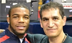 یک ایرانی مربی تیم ملی کشتی فرنگی آمریکا شد+عگس