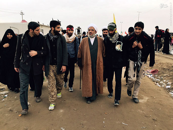 پیاده روی آقا تهرانی در مسیر کربلا/ عکس