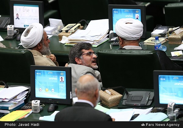 صحبت‌های سه دلواپس در اولین جلسه مجلس در سال 95/ عکس