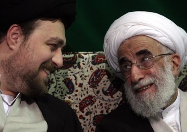 سیدحسن در کنار آیت الله جنتی