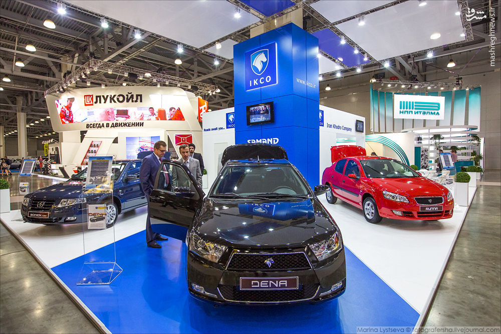 نماینده ایران در نمایشگاه خودرو مسکو/عکس