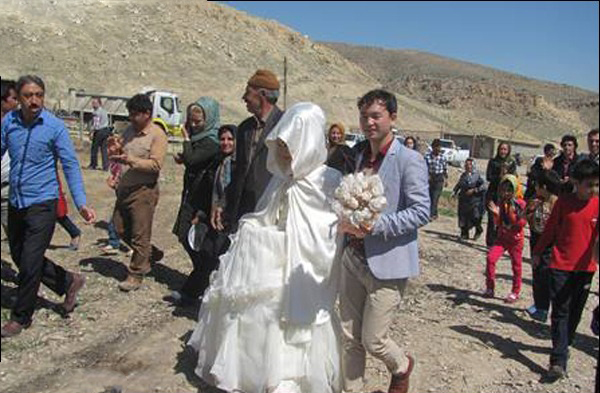 جشن ازدواج یک زوج چینی به سبک ایرانی در خراسان +تصاویر