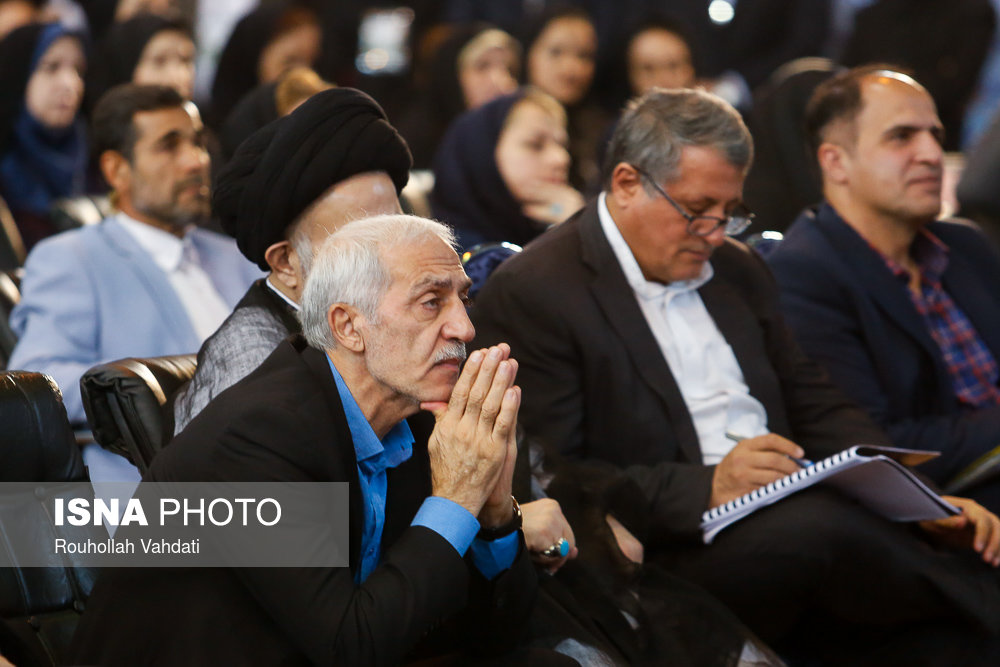 رئیس سابق فدراسیون فوتبال در کنار پسر هاشمی/عکس