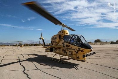 تصاویر سرلشکر باقری و فرمانده ارتش در پایگاه هوانیروز کرمان