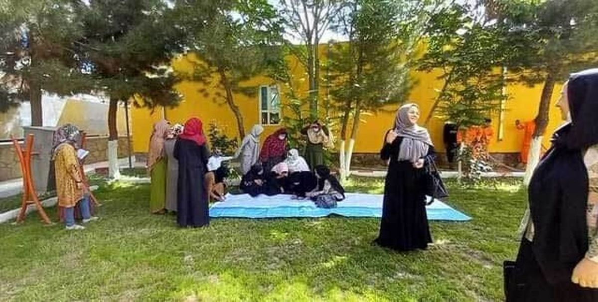 طالبان: زنان اجازه رفتن به پارکهای تفریحی را ندارند