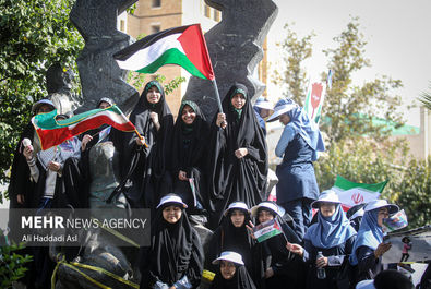 اجتماع دانش‌آموزان درحمایت از کودکان غزه