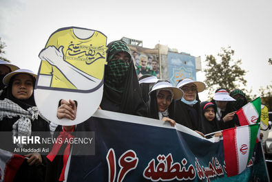 اجتماع دانش‌آموزان درحمایت از کودکان غزه