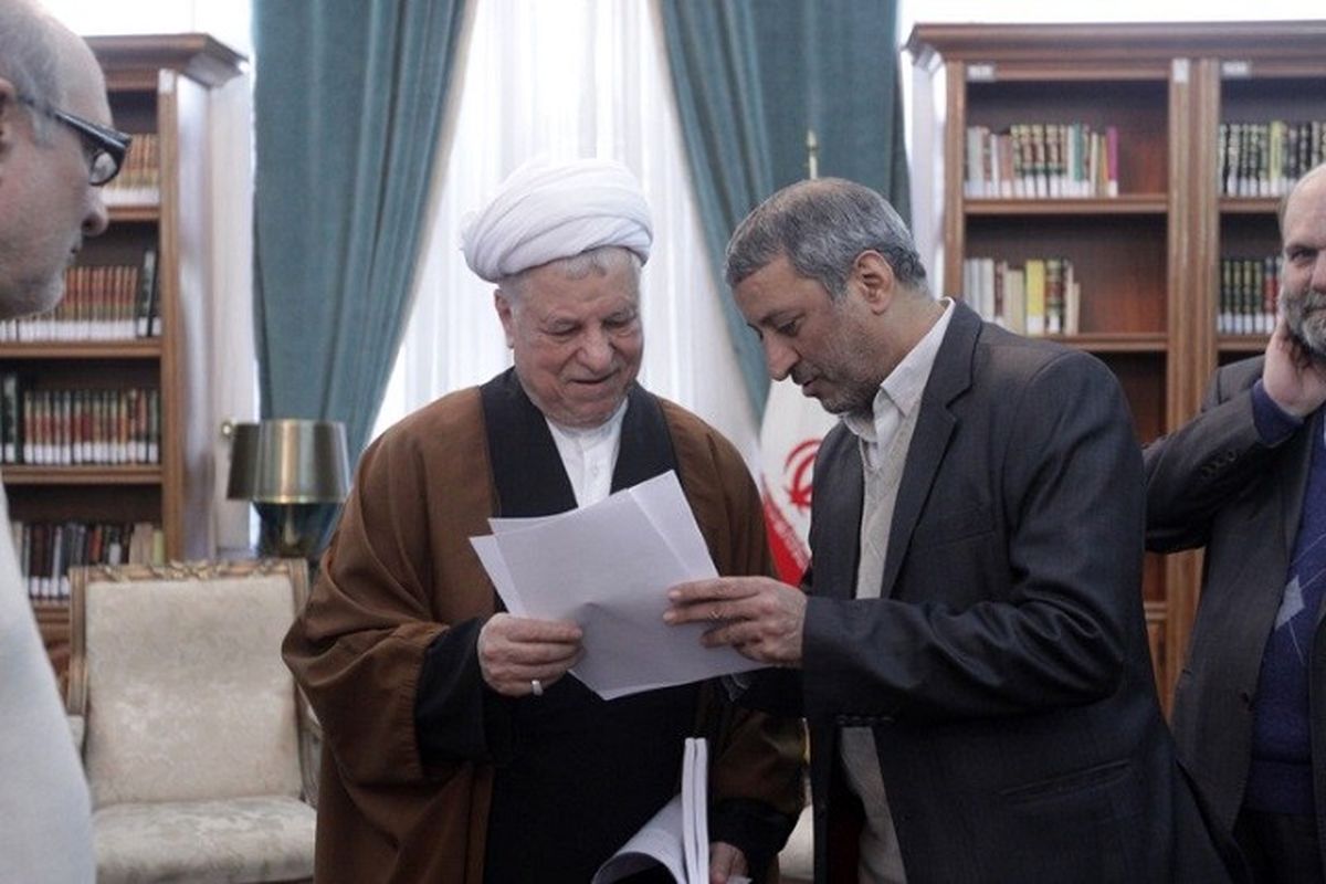 رجایی: مرحوم هاشمی بالانسکننده بین مردم و حاکمیت بود