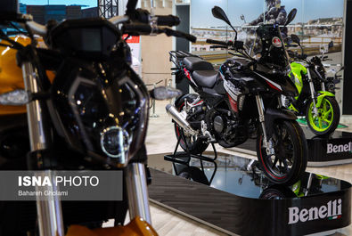 نمایشگاه خودرو 