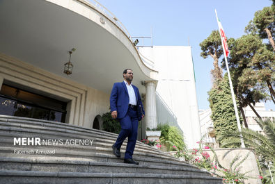 حاشیه جلسه هیئت دولت